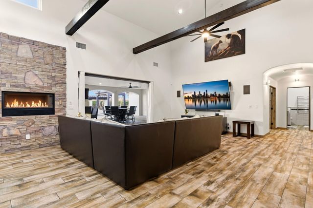 420 Calle Conejo Lane, Corrales, NM 87048