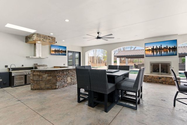 420 Calle Conejo Lane, Corrales, NM 87048