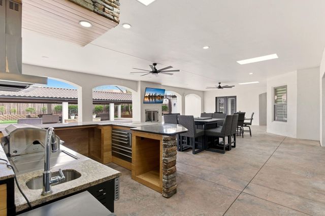 420 Calle Conejo Lane, Corrales, NM 87048