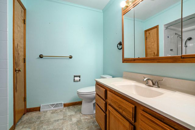 340 W Railroad Street, Centreville, MI 49032