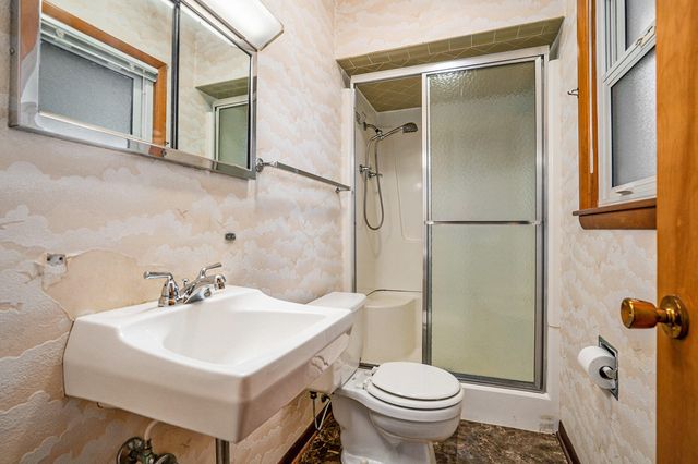 340 W Railroad Street, Centreville, MI 49032