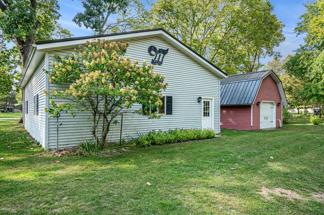 340 W Railroad Street, Centreville, MI 49032
