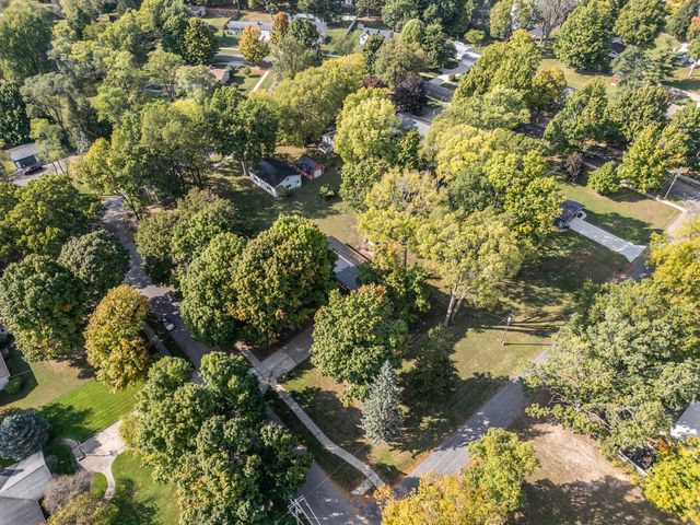 340 W Railroad Street, Centreville, MI 49032