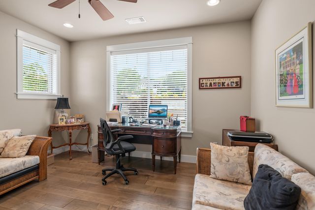 3250 Annapolis Drive, Medford, OR 97504