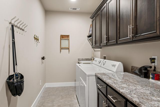 3250 Annapolis Drive, Medford, OR 97504