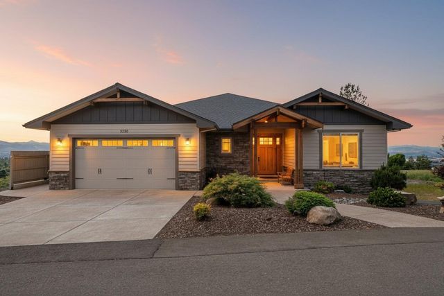 3250 Annapolis Drive, Medford, OR 97504