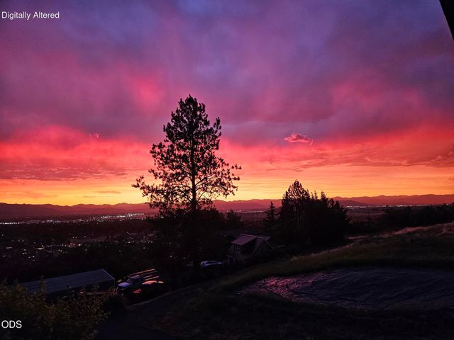 3250 Annapolis Drive, Medford, OR 97504