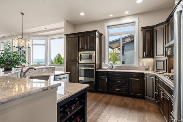 3250 Annapolis Drive, Medford, OR 97504