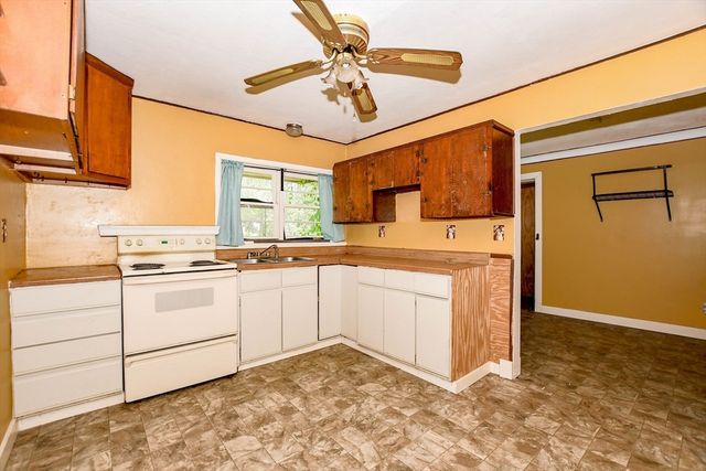 6 Gilbert Way, Wareham, MA 02571