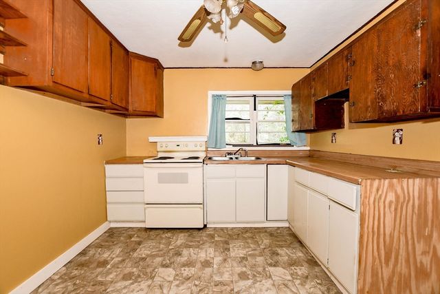 6 Gilbert Way, Wareham, MA 02571