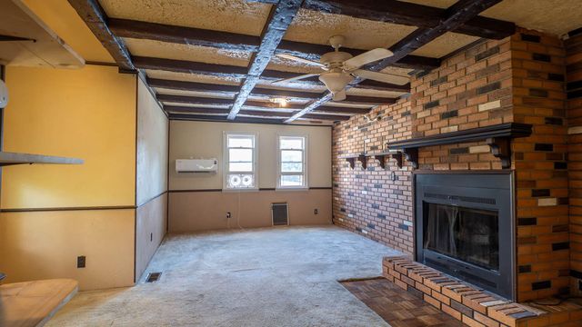 000 S 6th Street, Thayer, MO 65791