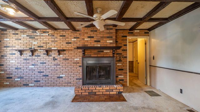 000 S 6th Street, Thayer, MO 65791