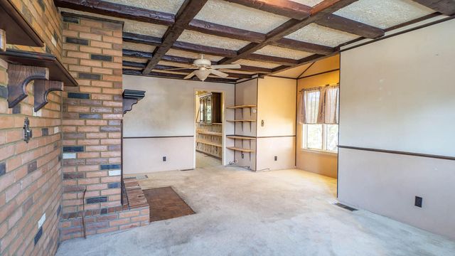 000 S 6th Street, Thayer, MO 65791