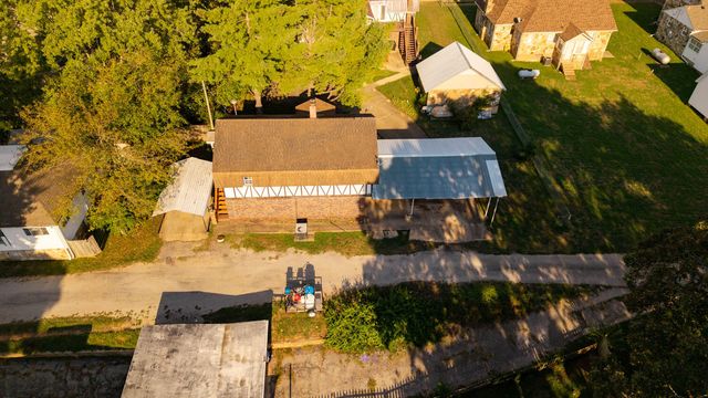 000 S 6th Street, Thayer, MO 65791