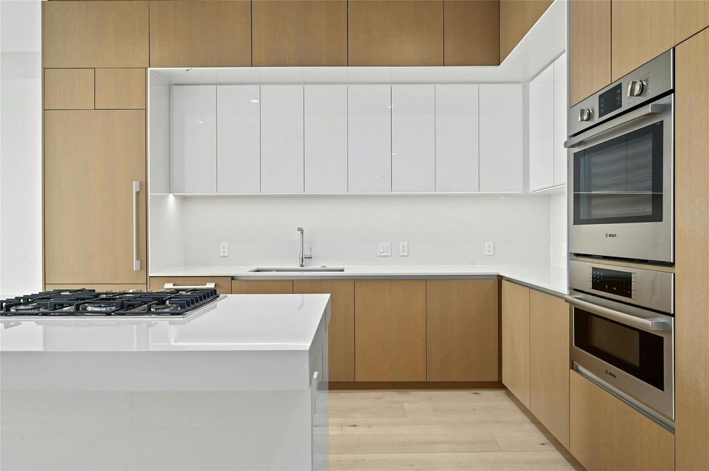 313 W 17th ST 2103, Austin, TX 78701