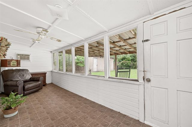 319 Kings Port Street, Crosby, TX 77532