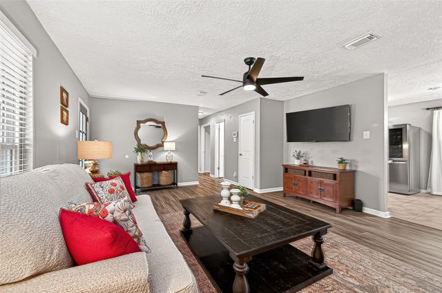 319 Kings Port Street, Crosby, TX 77532