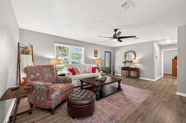 319 Kings Port Street, Crosby, TX 77532