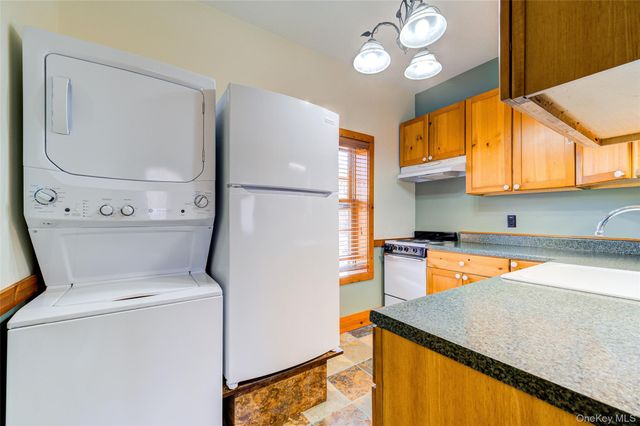 35 Clara Avenue, Cornwall, NY 12553