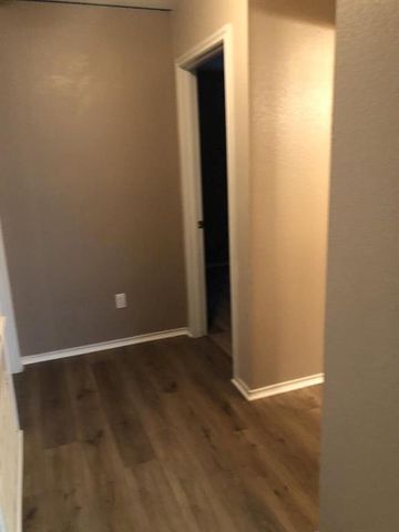 211 Woodley RD, Leander, TX 78641