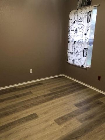 211 Woodley RD, Leander, TX 78641