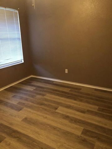 211 Woodley RD, Leander, TX 78641