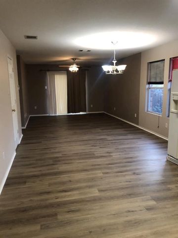 211 Woodley RD, Leander, TX 78641