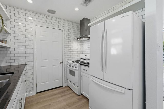 1630 Chippeway LN, Austin, TX 78745