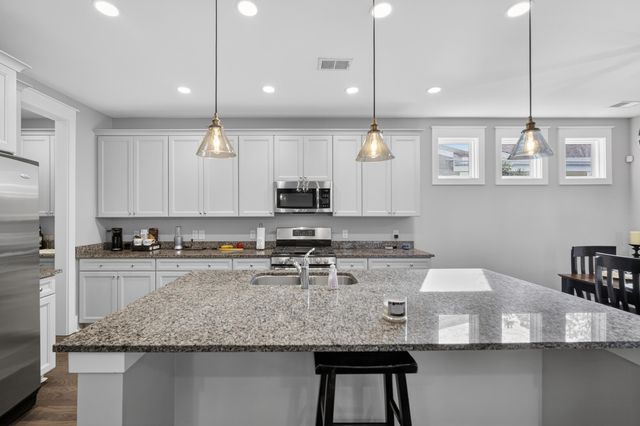 155 Village Ponds Drive, Summerville, SC 29483