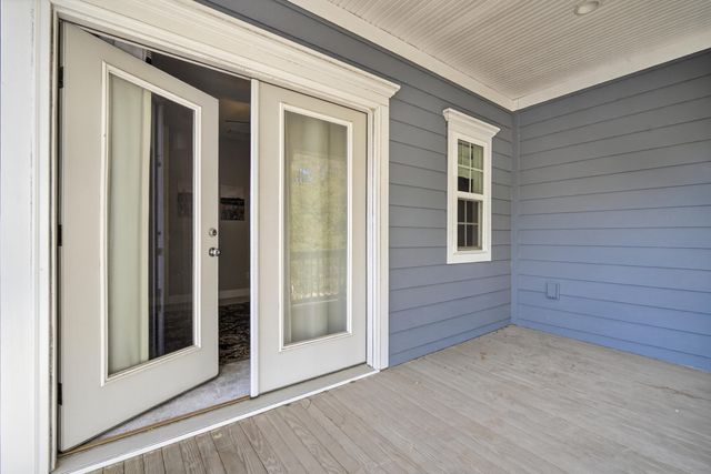 155 Village Ponds Drive, Summerville, SC 29483