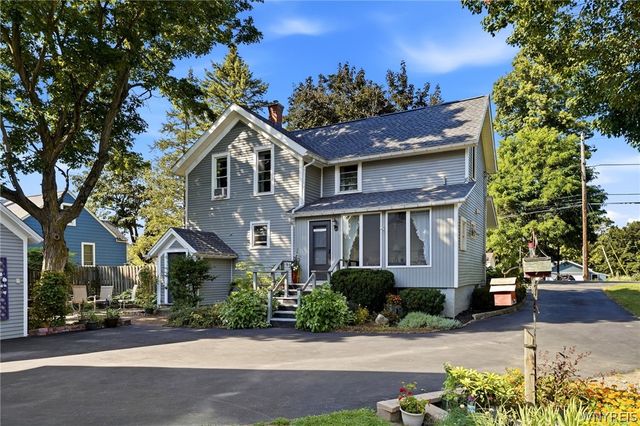486 Pleasant Avenue, Hamburg, NY 14075
