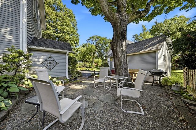 486 Pleasant Avenue, Hamburg, NY 14075