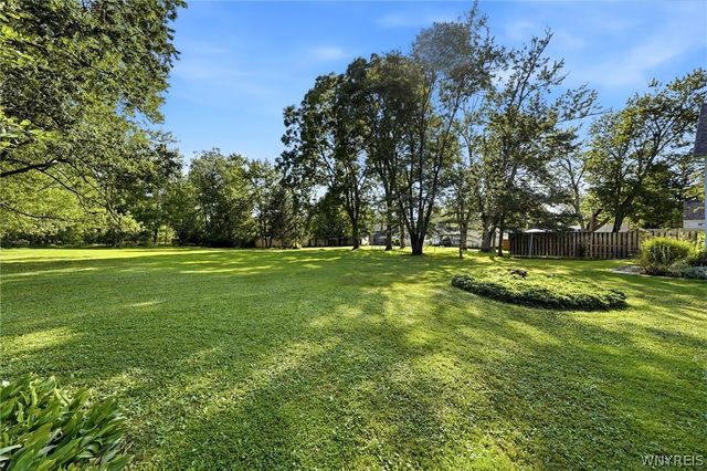 486 Pleasant Avenue, Hamburg, NY 14075