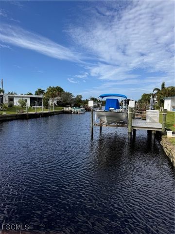 81 Sun CIR, Fort Myers, FL 33905