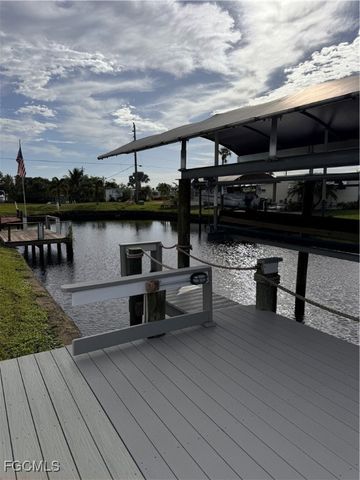 81 Sun CIR, Fort Myers, FL 33905