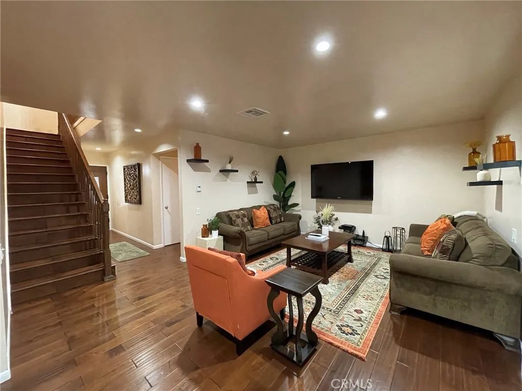 3500 W Manchester Boulevard 195, Inglewood, CA 90305