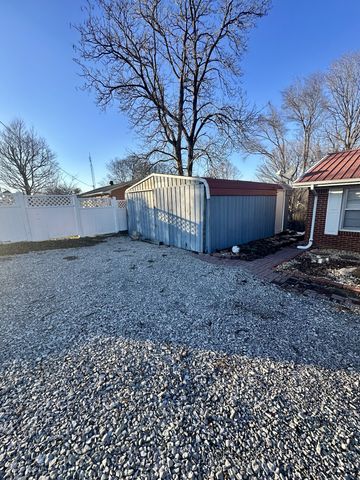 142 S Roberson Rd, Iron City, TN 38463