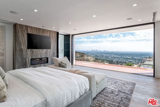 2110 HERCULES Drive, Los Angeles, CA 90046