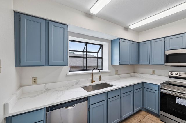 5335 Bent Tree Forest Drive 288, Dallas, TX 75248