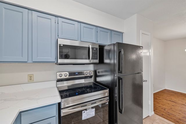 5335 Bent Tree Forest Drive 288, Dallas, TX 75248