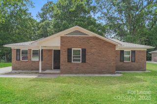 4634 Lawrence Orr Road, Charlotte, NC 28212