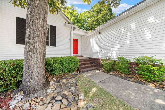2116 Hickorynut Ct, Little Rock, AR 72211