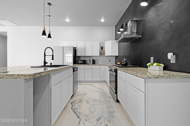 506 Corona Del Campo Loop, Las Cruces, NM 88011