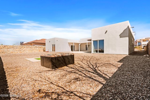 506 Corona Del Campo Loop, Las Cruces, NM 88011