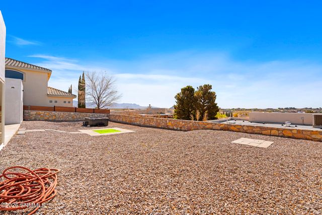 506 Corona Del Campo Loop, Las Cruces, NM 88011