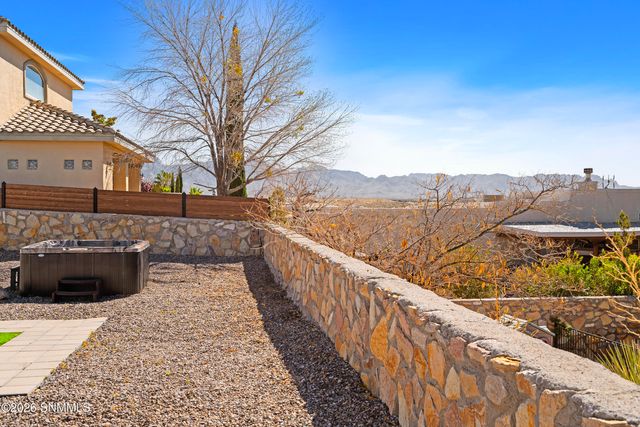 506 Corona Del Campo Loop, Las Cruces, NM 88011