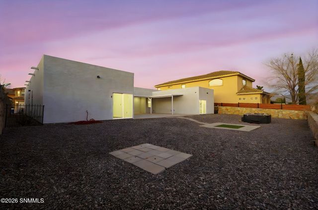 506 Corona Del Campo Loop, Las Cruces, NM 88011