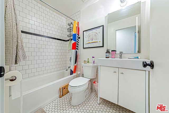 1835 N Avenue 55, Los Angeles, CA 90042