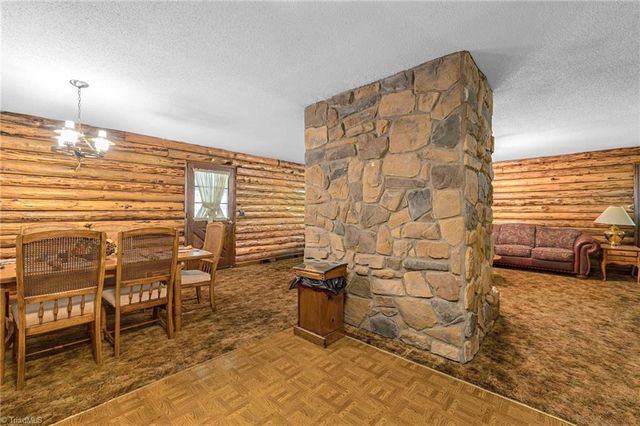 180 Mountain Valley Drive, Eden, NC 27288