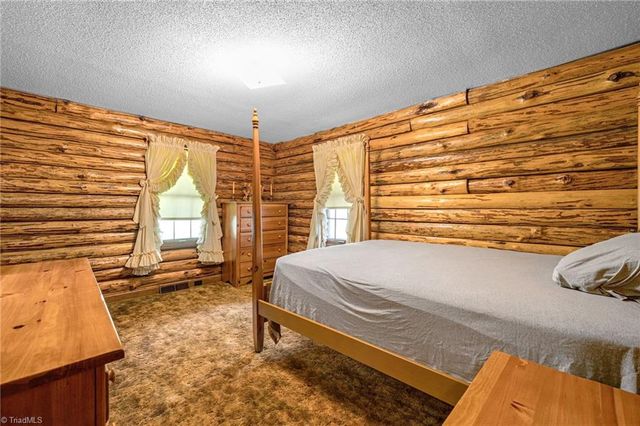 180 Mountain Valley Drive, Eden, NC 27288